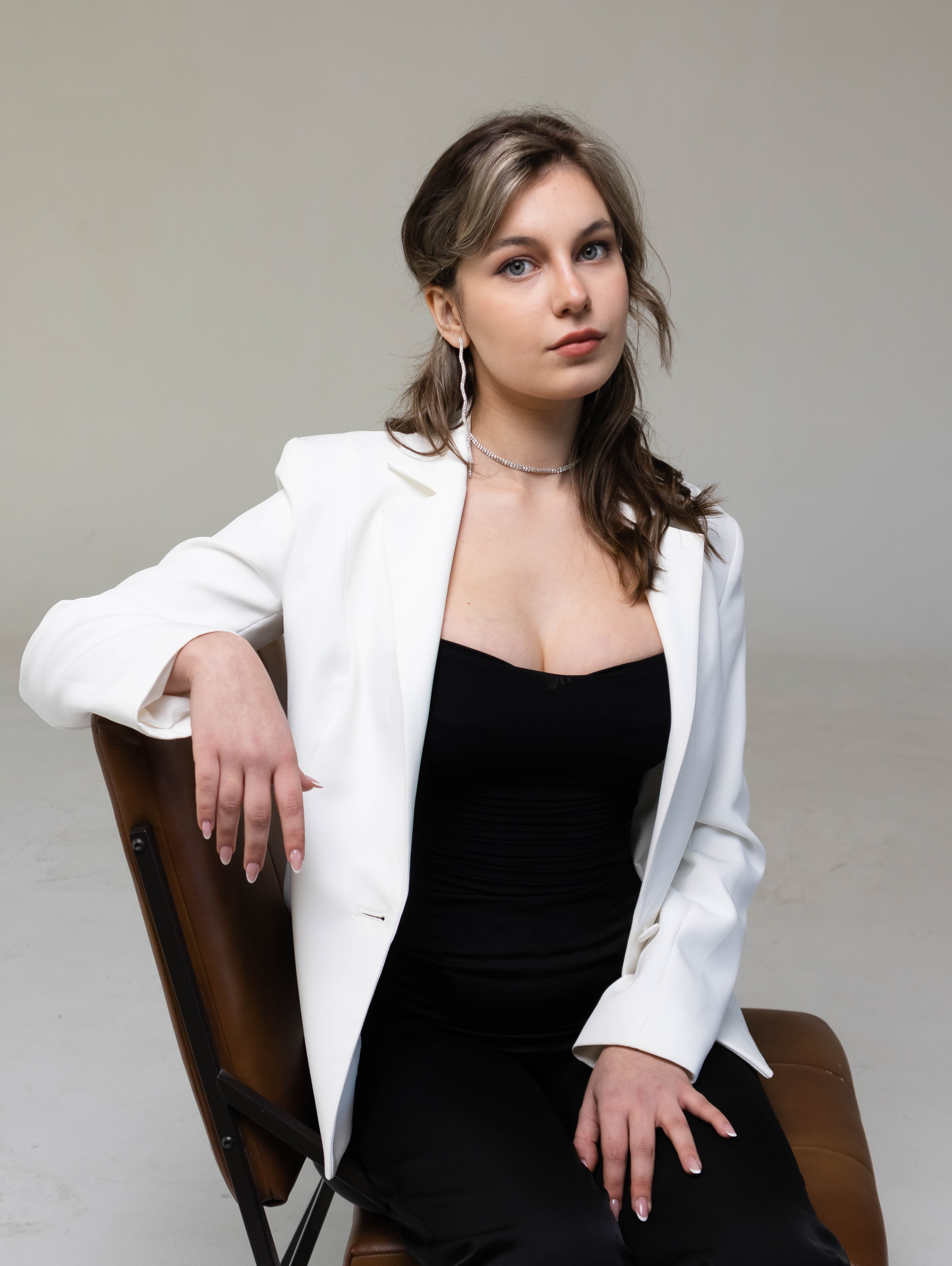 Репетитор София Костюченко - Математика, Украинский язык и литература,  Подготовка к школе - BUKI