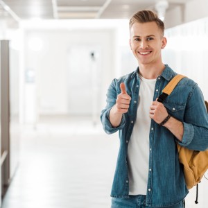 Ручка, принтер, ксерокс і... проїзний? Що знадобиться першокурснику в університеті?