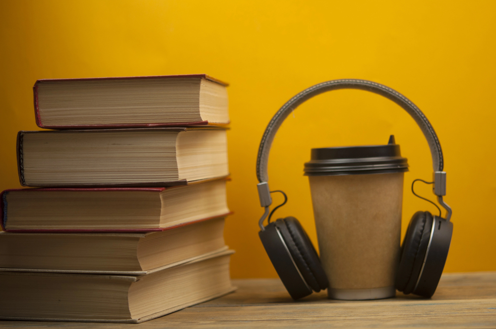 ТОП-5 подкастів для вивчення іспанської мови