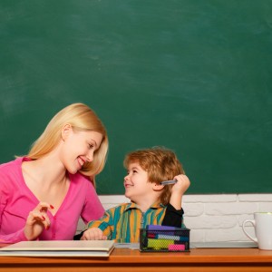 Які навички та знання потрібно мати дитині перед вступом у перший клас?