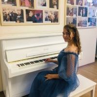 Репетитор - Эвелина П. id: 100685