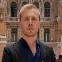 Репетитор Костянтин Пустовойтенко - BUKI