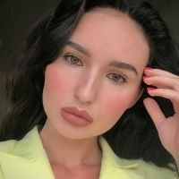 Єсенія Д.