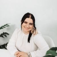 Репетитор - Юлія М. id: 14592
