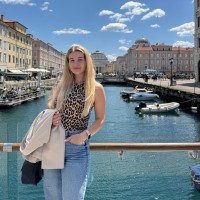 Репетитор Іванна Пасічник - BUKI