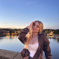 Репетитор Карина Довгань - BUKI