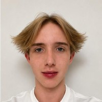 Илля Ляшенко  репетитор  Математике онлайн