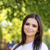 Репетитор Богларка Товт - BUKI
