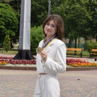 Репетитор Евеліна Богдан - BUKI