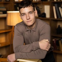 Репетитор - Индик Артем  id: 202695