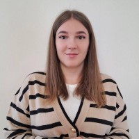 Юлия Поезд  репетитор  Математике онлайн