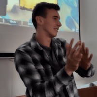 Репетитор - Петро К. id: 72775