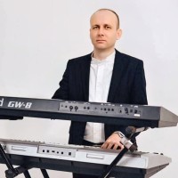 Репетитор Володимир Пінчак - BUKI