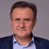 Репетитор Дмитро Лозенко - BUKI