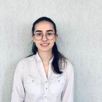 Репетитор - Поліна П. id: 77346