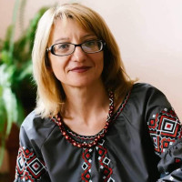 Надежда Зубатюк  репетитор  Украинского языка и литературы онлайн