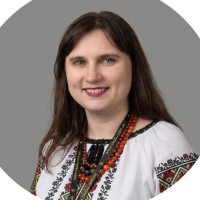 Репетитор Ірина Хархаліс - BUKI