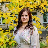 Яна Остафі  репетитор  Румунської мови онлайн