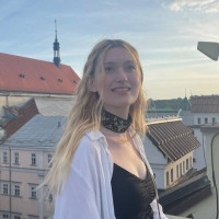 Репетитор - Олександра К. id: 105696