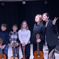 Екатерина Зиберева  репетитор  уроков Игры на гитаре онлайн