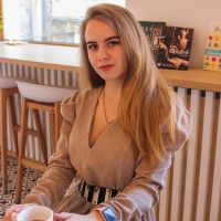 Ніколь П.
