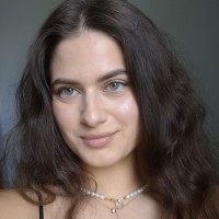 Репетитор Алена Комисаренко - BUKI