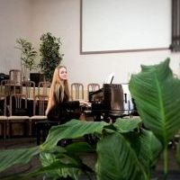 Репетитор - Дарина П. id: 87186