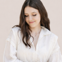 Репетитор Анна Гебеш - BUKI