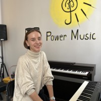 Марʼяна Левицька  репетитор  Гра на фортепіано Хмельницький