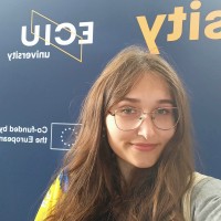 Репетитор - Оксана Цихмейструк