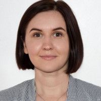 Репетитор - Олена П. id: 94951