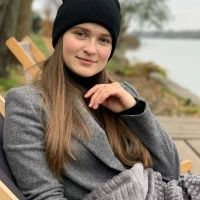 Аліна Д.