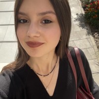 Яна Кальченко  репетитор  Англійської мови онлайн