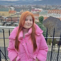 Каріна Доровська  репетитор  Української мови та літератури онлайн