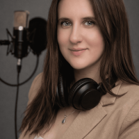 Юлия Бударецкая  репетитор  Уроков по вокалу онлайн