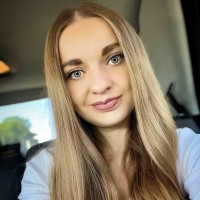 Мар'яна Маруняк  репетитор  Української мови та літератури онлайн