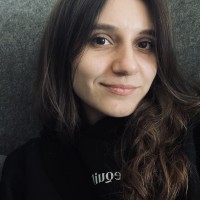 Аліна Є.