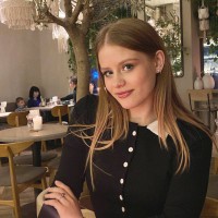 Олександра Григор'єва  репетитор  Живопису онлайн