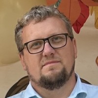 Сергей Михайличенко  репетитор  Біології Харьков