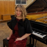 Репетитор - Алина Т. id: 195203