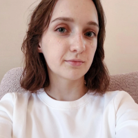Єлизавета Холод