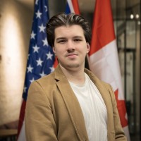 Репетитор Иван Шитаков - BUKI