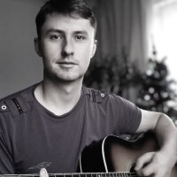 Вадим Корендевич  репетитор  уроков Игры на гитаре онлайн