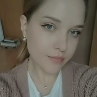 Репетитор - Поліна П. id: 180782