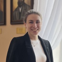 Репетитор Аріна Яньшина - BUKI