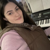 Репетитор Аліна Ананян - BUKI