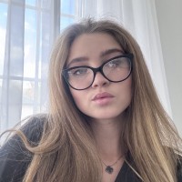 Репетитор - Юлія M. id: 181613