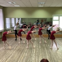 Аліса М.