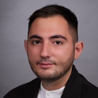 Андриан Азарян  репетитор  Немецкого языка онлайн