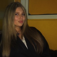 Ева Дедекаева  репетитор  Української мови та літератури онлайн